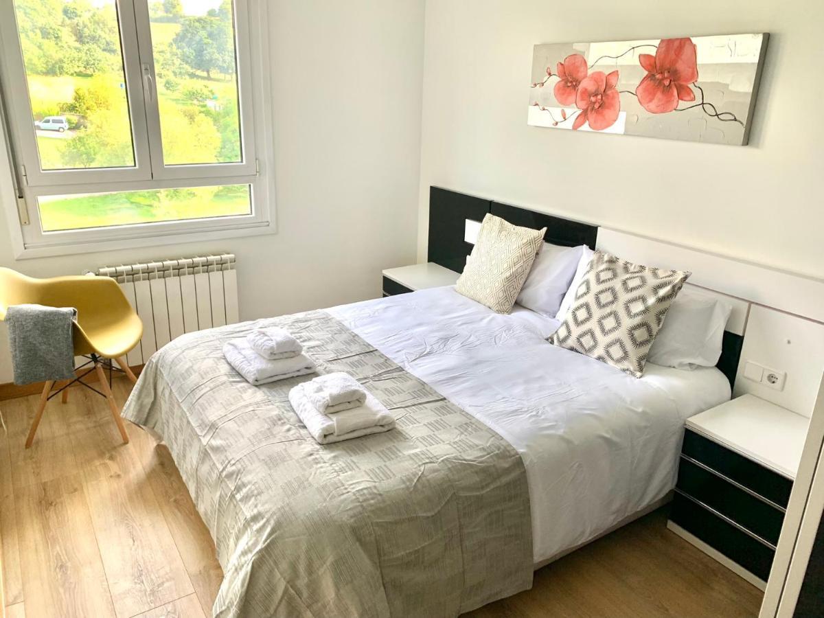 Appartamento Casa Ferreiros. Parking Y Wifi Incluidos! Gijón Esterno foto