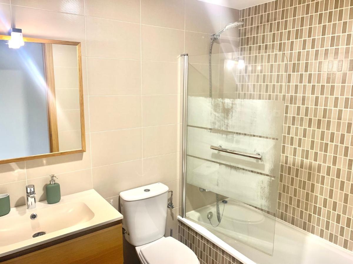 Appartamento Casa Ferreiros. Parking Y Wifi Incluidos! Gijón Esterno foto