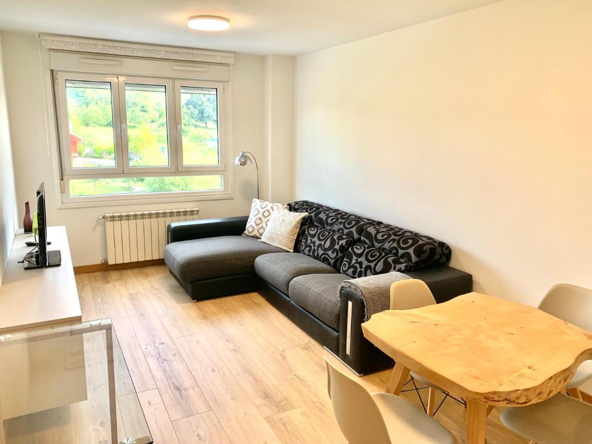 Appartamento Casa Ferreiros. Parking Y Wifi Incluidos! Gijón Esterno foto