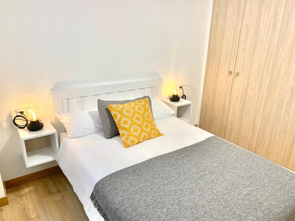 Appartamento Casa Ferreiros. Parking Y Wifi Incluidos! Gijón Esterno foto