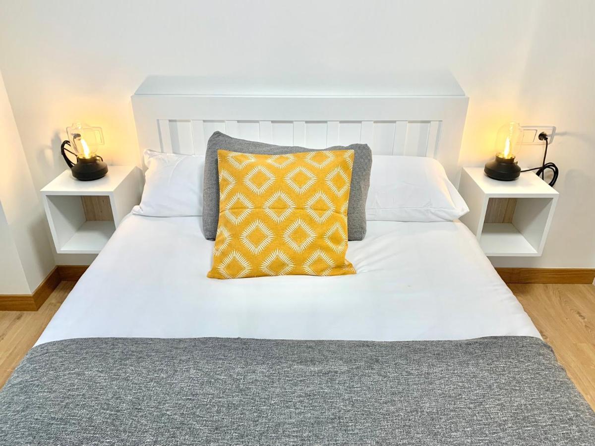 Appartamento Casa Ferreiros. Parking Y Wifi Incluidos! Gijón Esterno foto