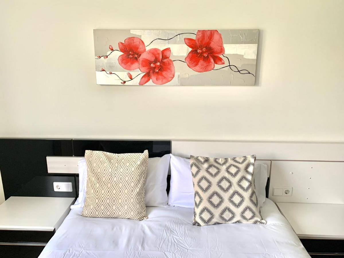 Appartamento Casa Ferreiros. Parking Y Wifi Incluidos! Gijón Esterno foto