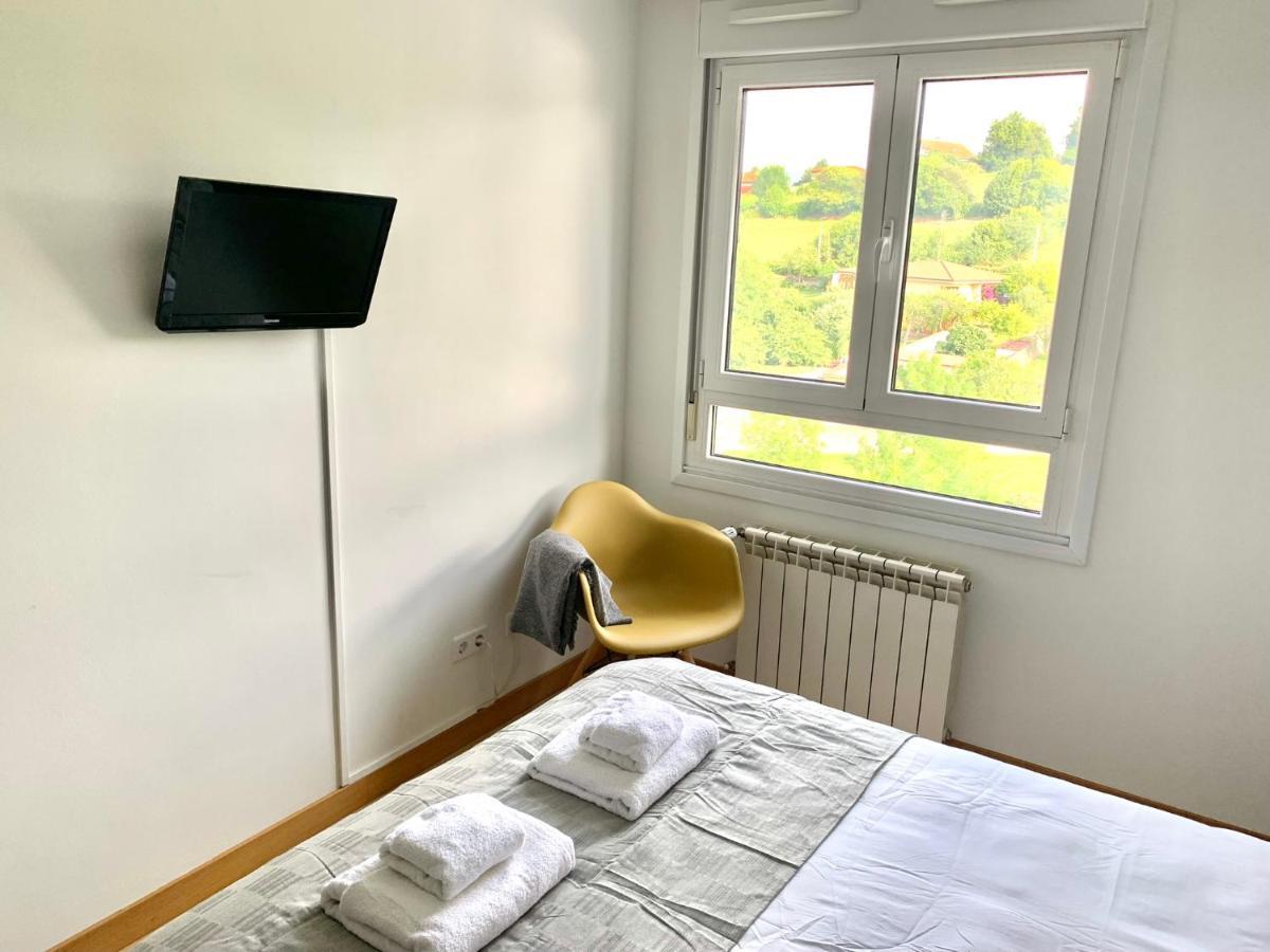 Appartamento Casa Ferreiros. Parking Y Wifi Incluidos! Gijón Esterno foto