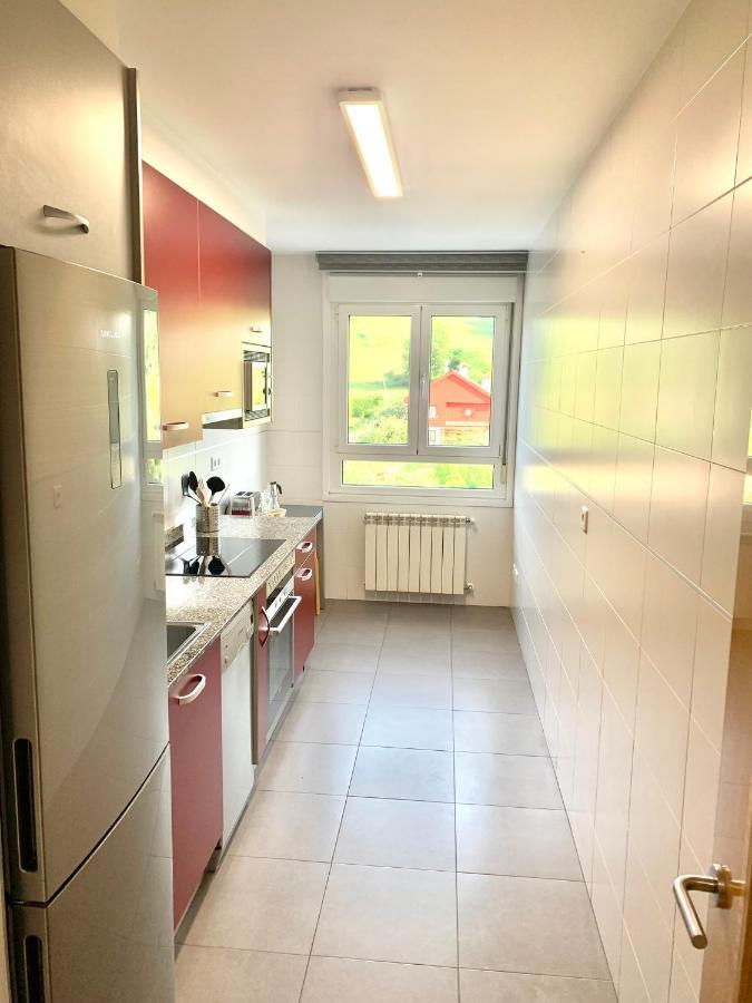 Appartamento Casa Ferreiros. Parking Y Wifi Incluidos! Gijón Esterno foto
