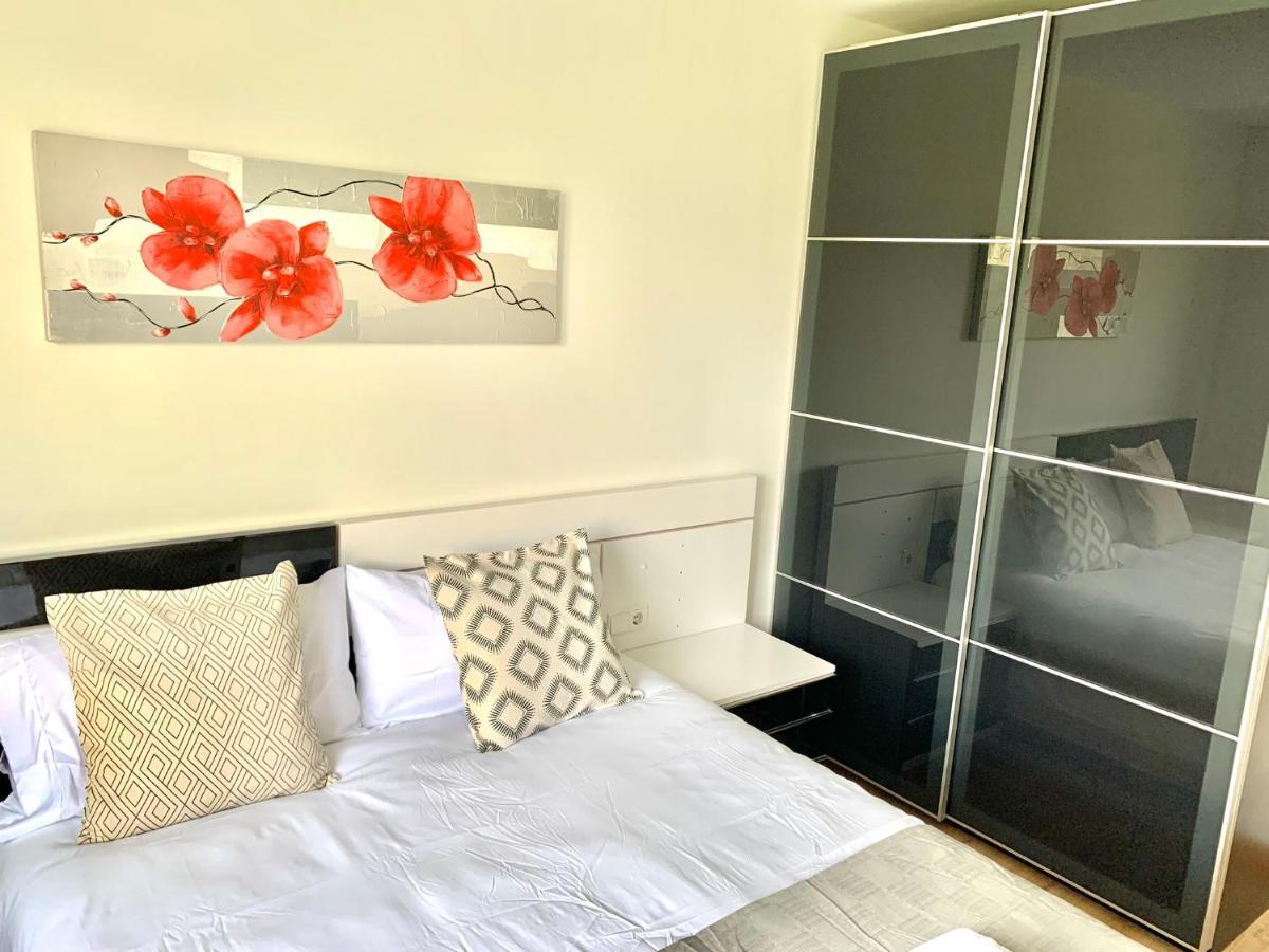 Appartamento Casa Ferreiros. Parking Y Wifi Incluidos! Gijón Esterno foto